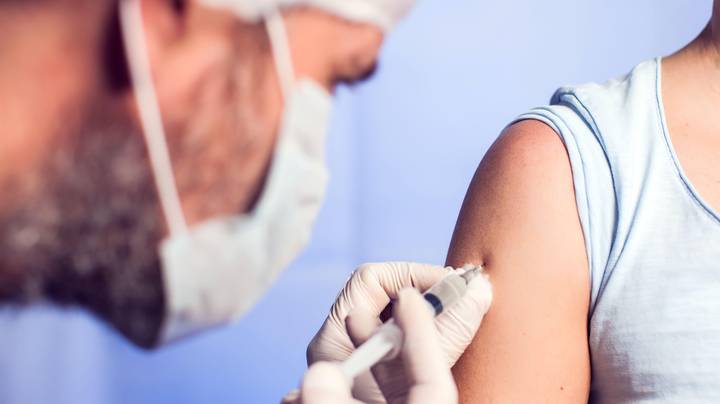 澳大利亚专家说，三剂Covid-19-19疫苗应意味着“完全接种疫苗”