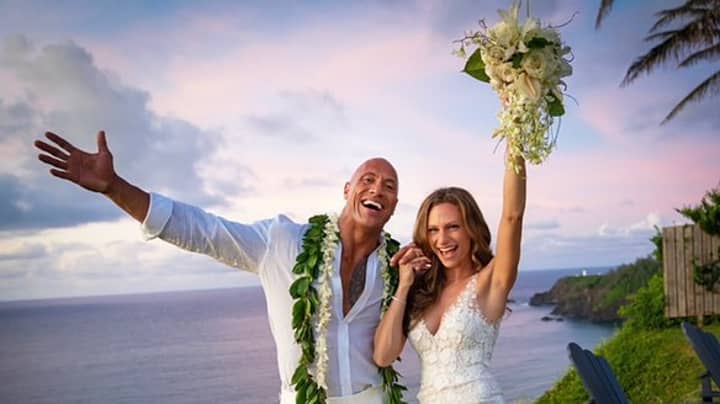 Dwayne'The Rock'Johnson在夏威夷结婚的女友Lauren Hashian