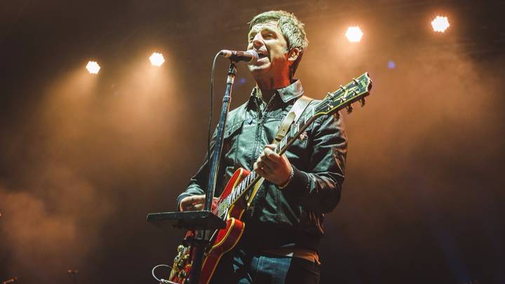 诺埃尔·加拉格尔（Noel Gallagher）宣布了新的高空鸟类专辑和竞技场之旅