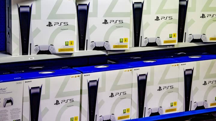 经销商集团声称，它购买了3,500个PlayStation 5s以高价出售