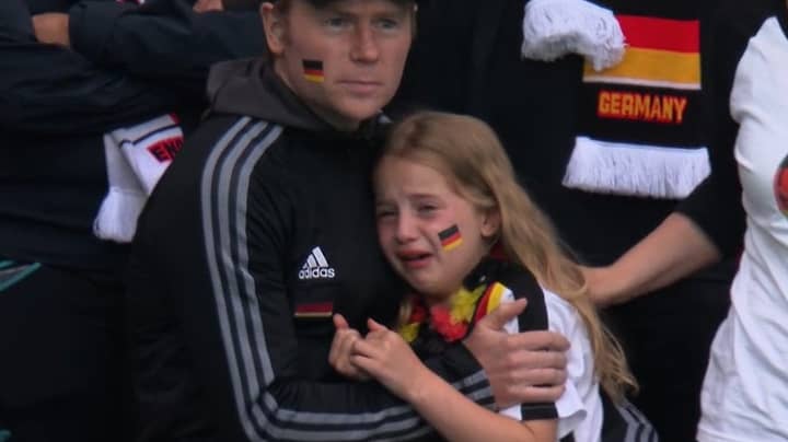Fundraiser已经为年轻哭泣的德国支持者设置了