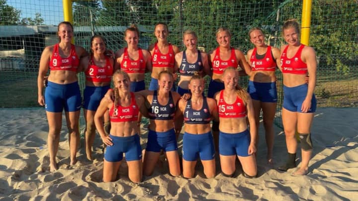 挪威女子海滩手球队因不穿比基尼底部而被罚款