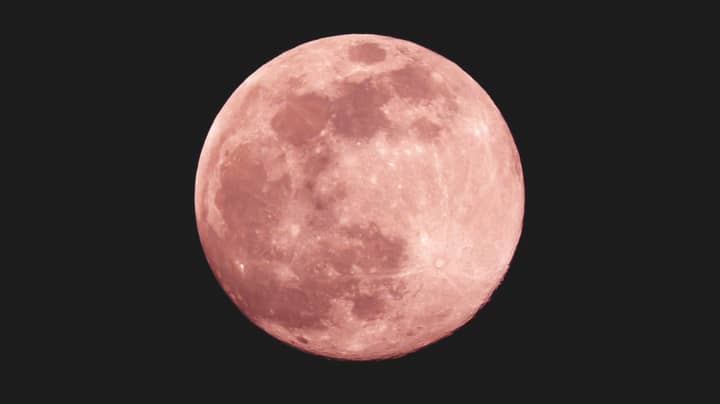 今晚的粉红色月亮：意思是英国时间以及如何看待它