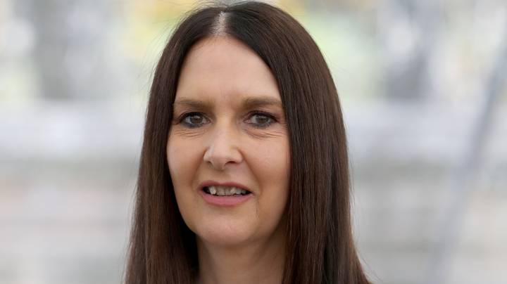 SNP议员玛格丽特·费里尔（Margaret Ferrier）与冠状病毒返回议会后被暂停