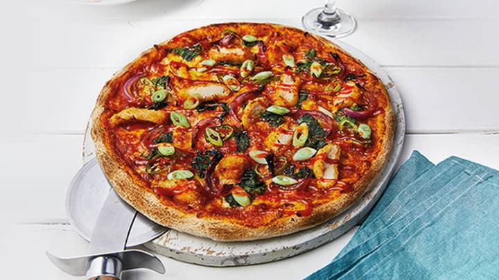 Bella Italia推出Katsu Pizza，任何名叫Kat，Sue或STU的人都可以免费