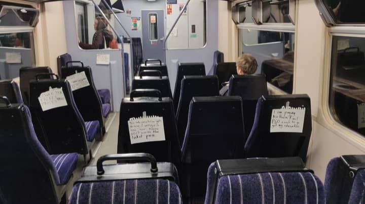 愤怒的通勤者在火车上留下笔记，告诉公司“下票价”“width=