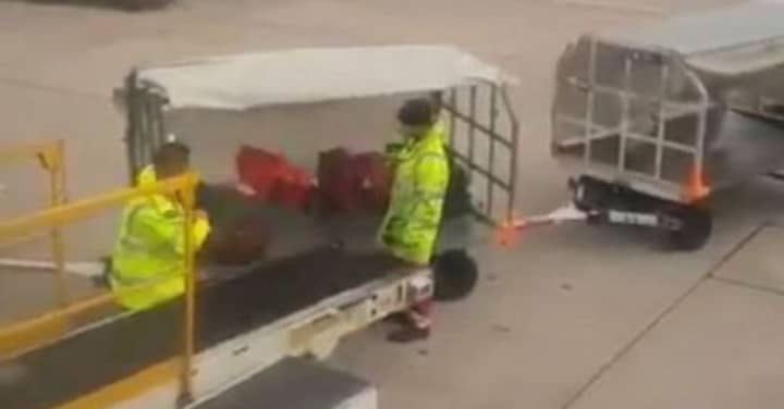 曼彻斯特机场发誓要在遇到损坏行李后打击行李处理人员