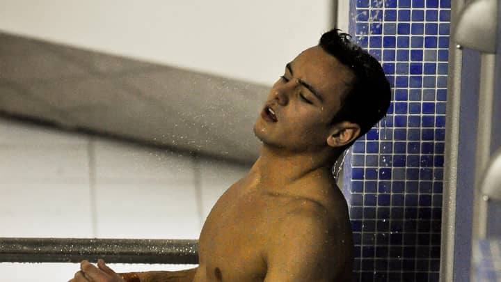 每次潜水后奥林匹克潜水员洗个澡的原因