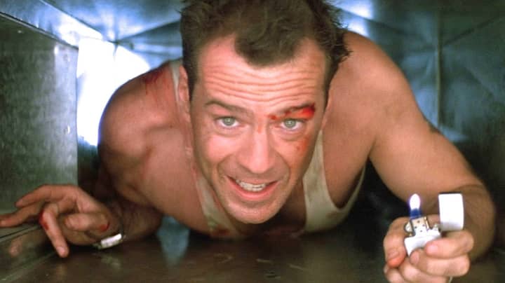 四个演员拒绝了约翰·麦克莱恩（John McClane）在艰难的死亡中的角色...感谢上帝