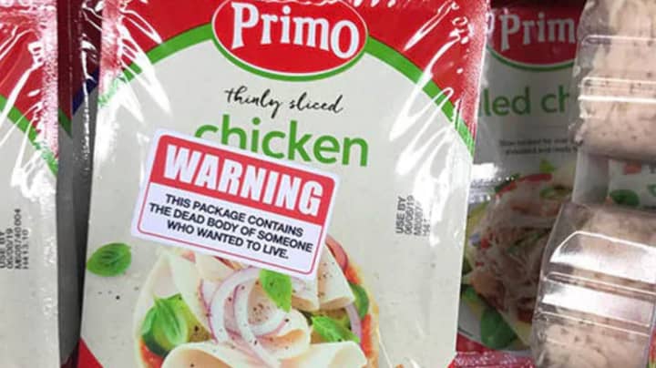 素食主义者在墨尔本的超市肉上放置警告贴纸