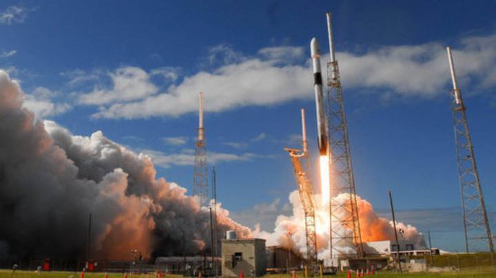 你今天可以观看SpaceX推出58 Starlink卫星进入太空