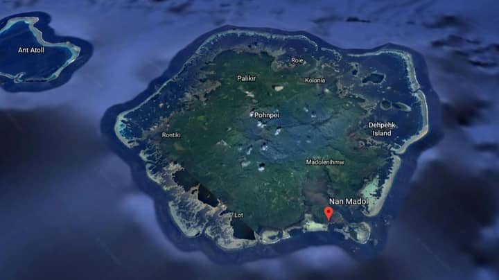 谷歌地球：研究人员在Pohnpei岛上的古城脱光