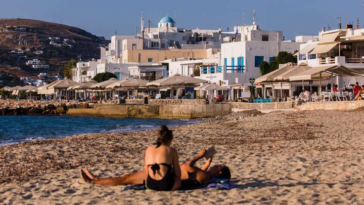 希腊宣布计划在5月份欢迎游客“width=