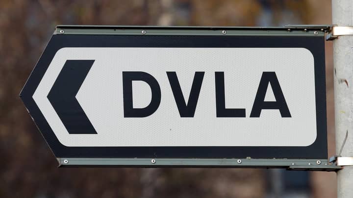 DVLA计划可以看到70个面部夜间宵禁和距离限制的驾驶员